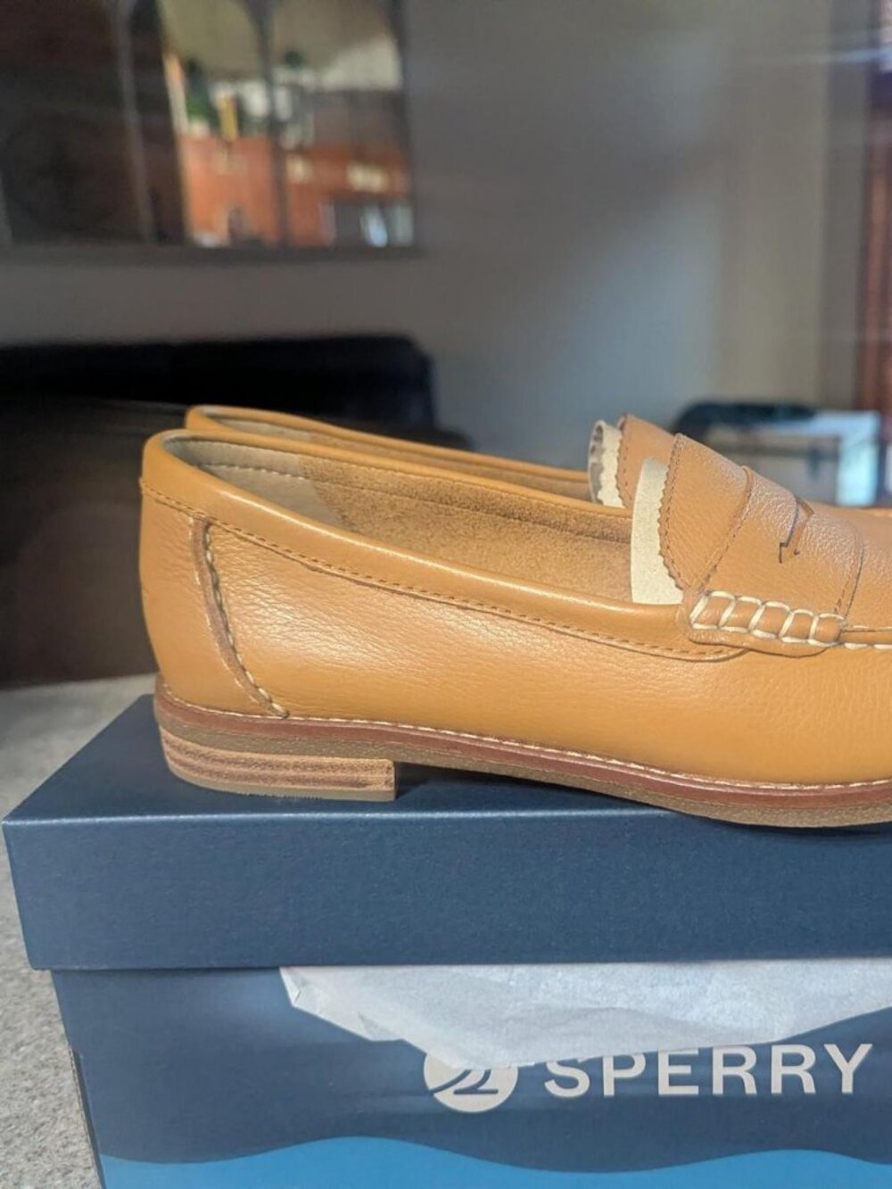 Sperry Tan Leather Loafers Women's 8 New in Box